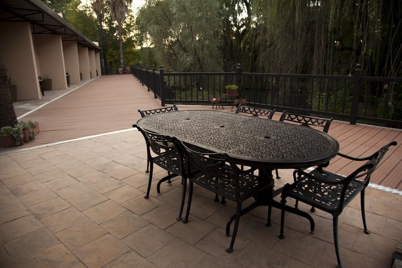 Leach Lodge Kuruman Exterior photo